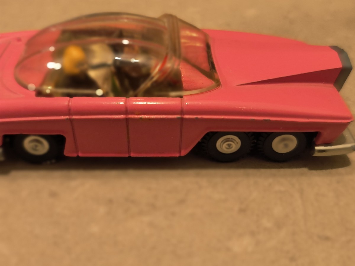Dinky Toys Lady Penelope's FAB 1 Thunderbirds Pink Rolls-Royce