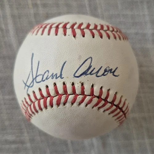 Hank Aaron Autographed Signed National League Baseball Beckett Authentication