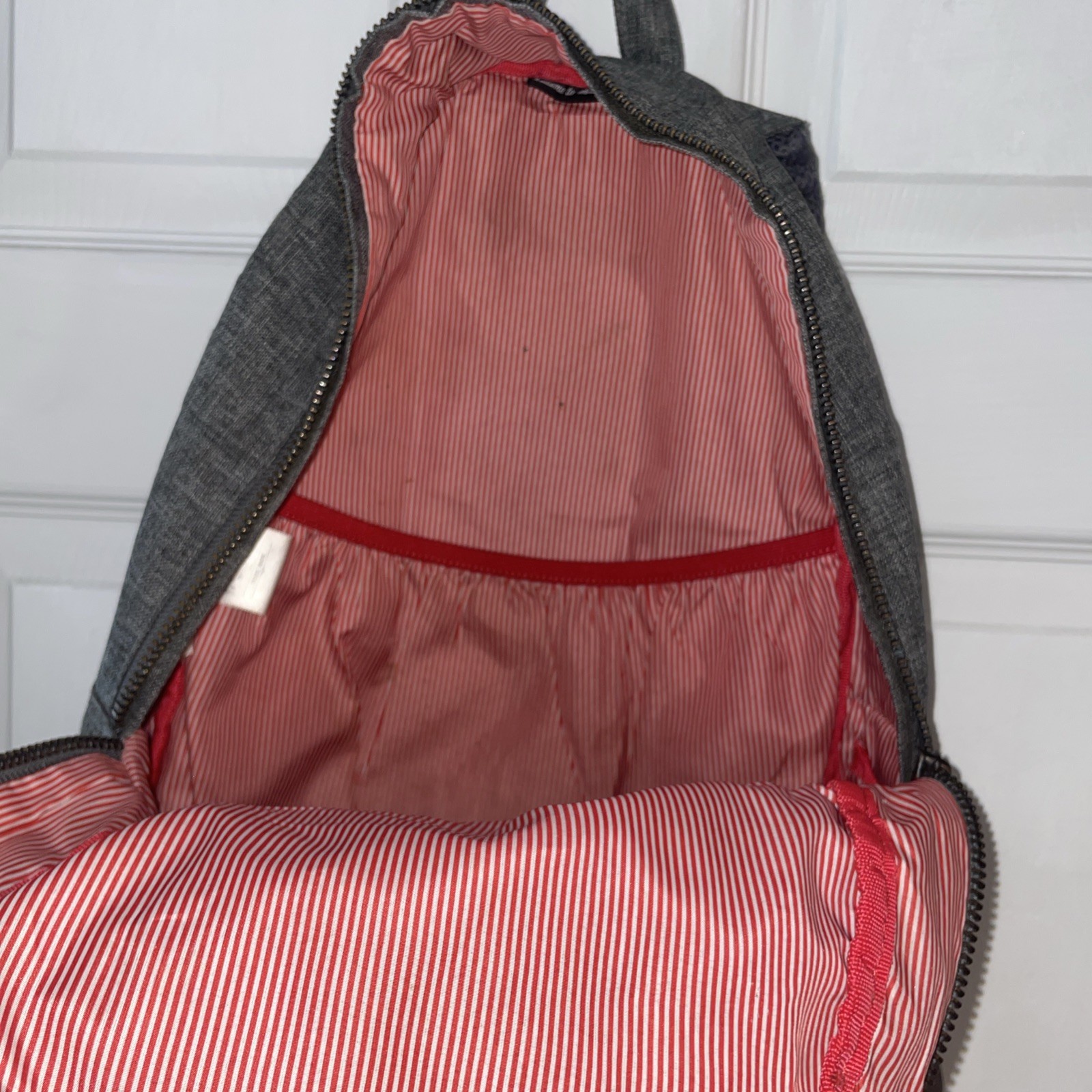 herschel backpack - image 9