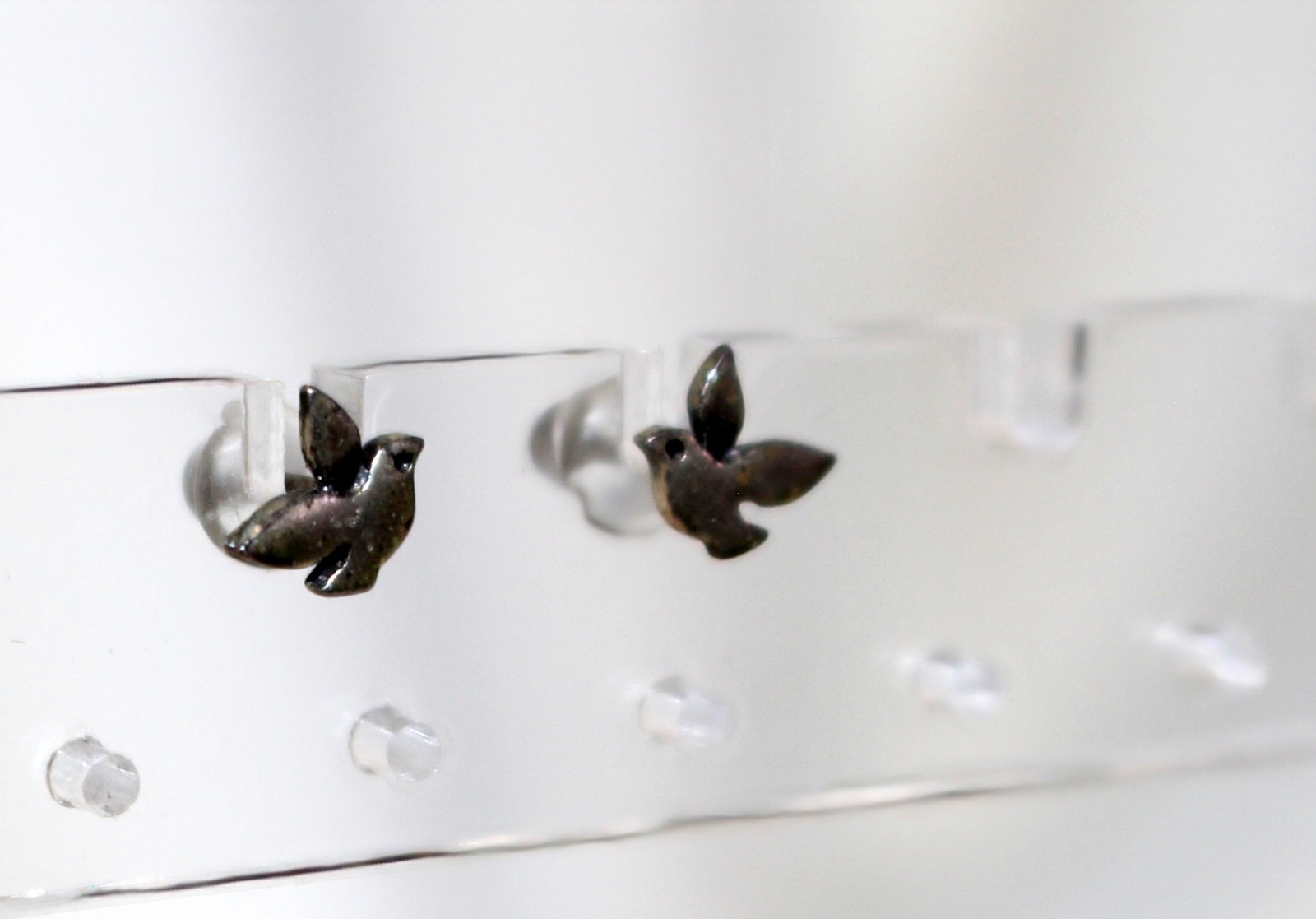 925 Marked Silver Tiny Dove/Bird Stud Earrings Pi… - image 4