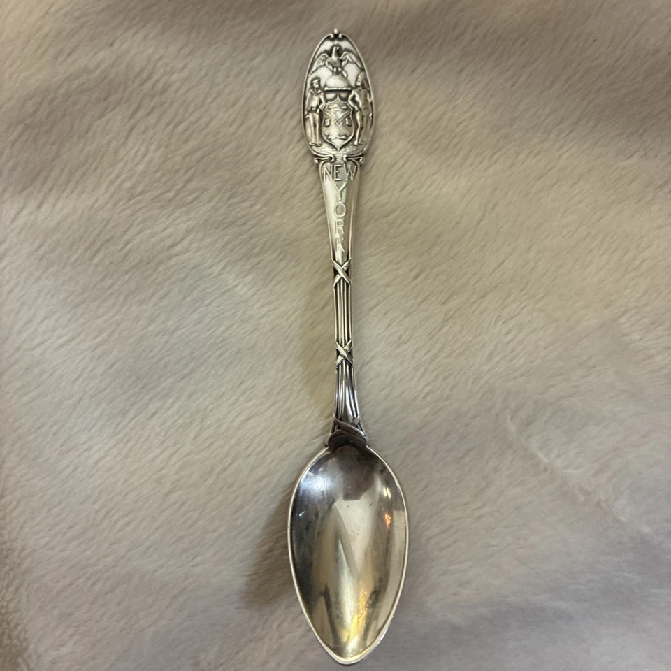 Tiffany & Co Plata Esterlina Estatua de la Libertad de Nueva York Cuchara de Recuerdo Demitasse Foto 3 de 4