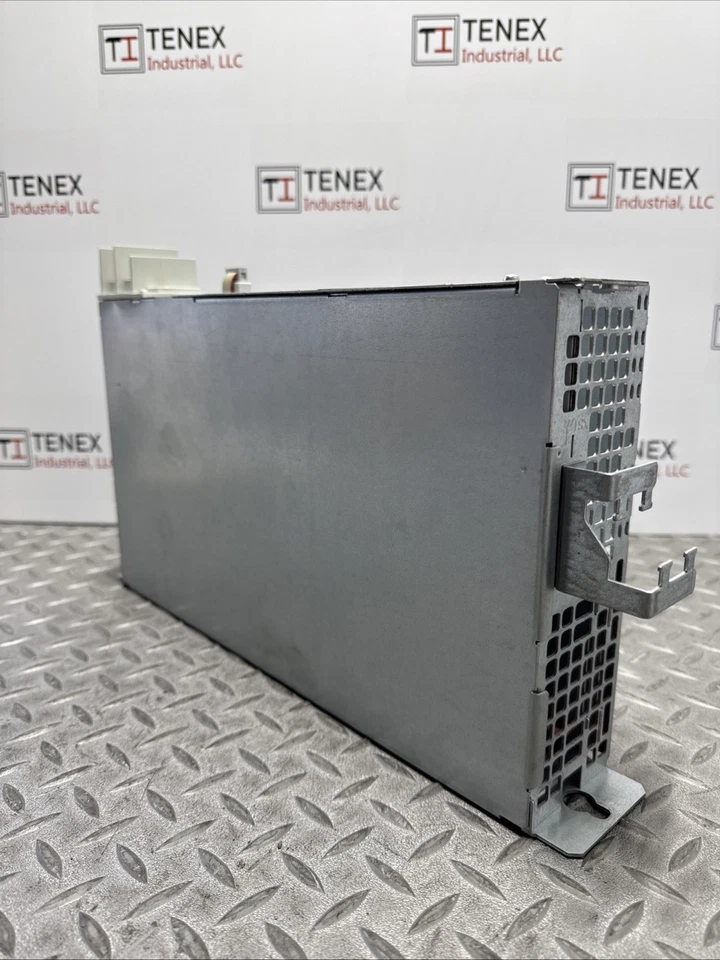 Rexroth HCS02. Fuente de alimentación de control 1E-W0028-A-03-NNNN DC 24 V 3 A 50/60 Hz. B-5 Foto 2 de 4