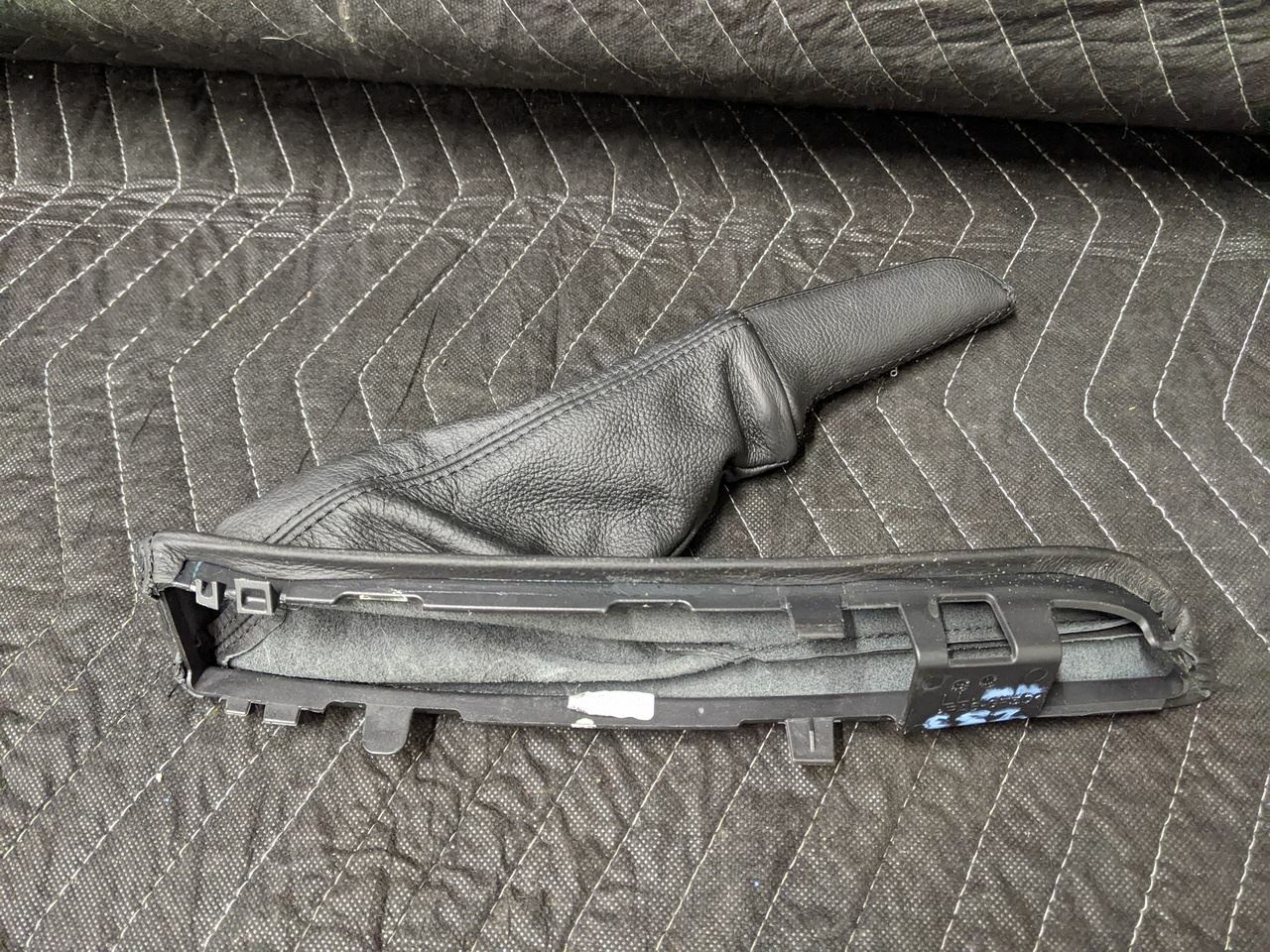 BMW Genuine E82 E88 E87 E81 Black Leather Handbrake Lever Cover 