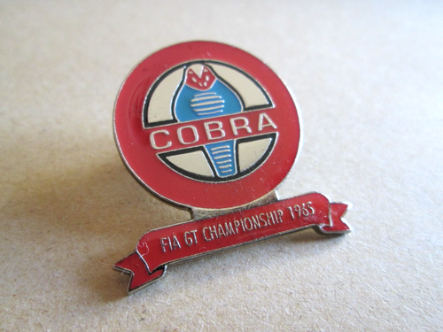 COBRA- CAROL SHELBY Enamel Lapel Pin Badge - FIA GT CHAMPIONS 1965 (11)