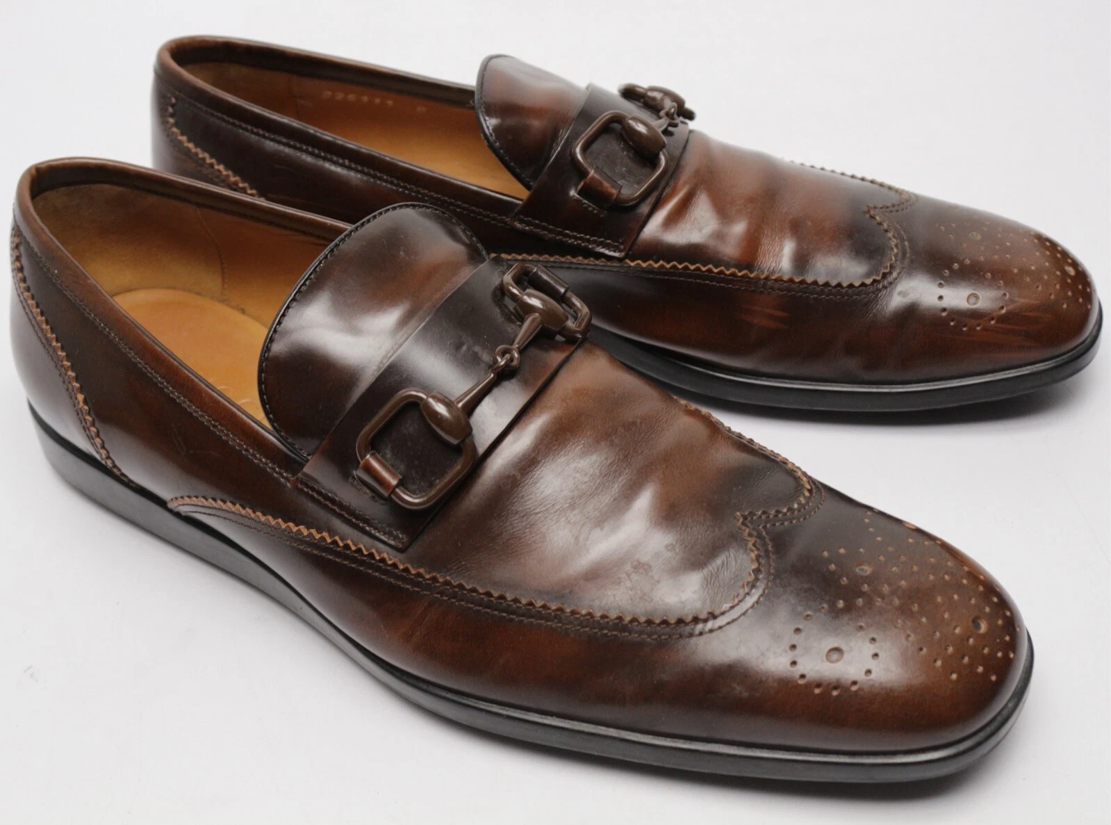 Mocassini Gucci Wingtip Horsebit 8 scarpe slip on in pelle patinata marrone Italia