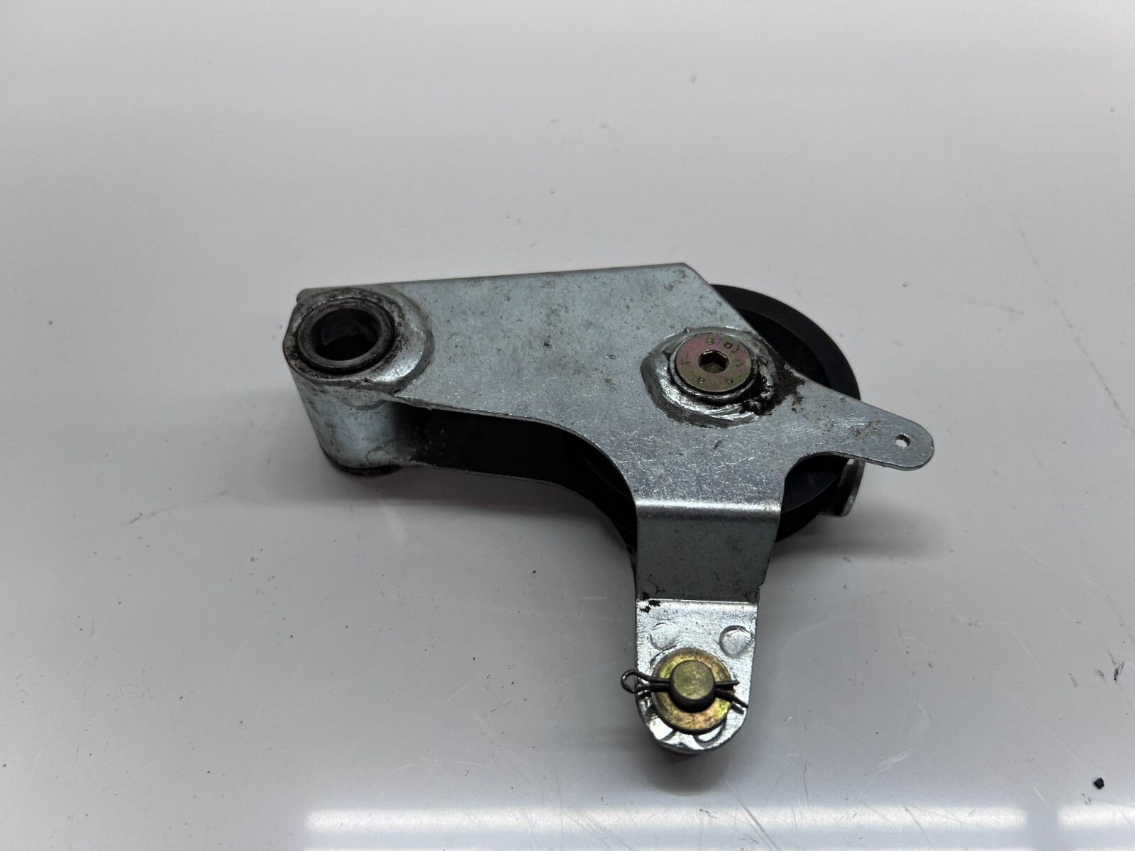 LAMBORGHINI MURCIELAGO LP640 E BRAKE TENSION IDLER PULLEY SUPPORT OEM 410711340