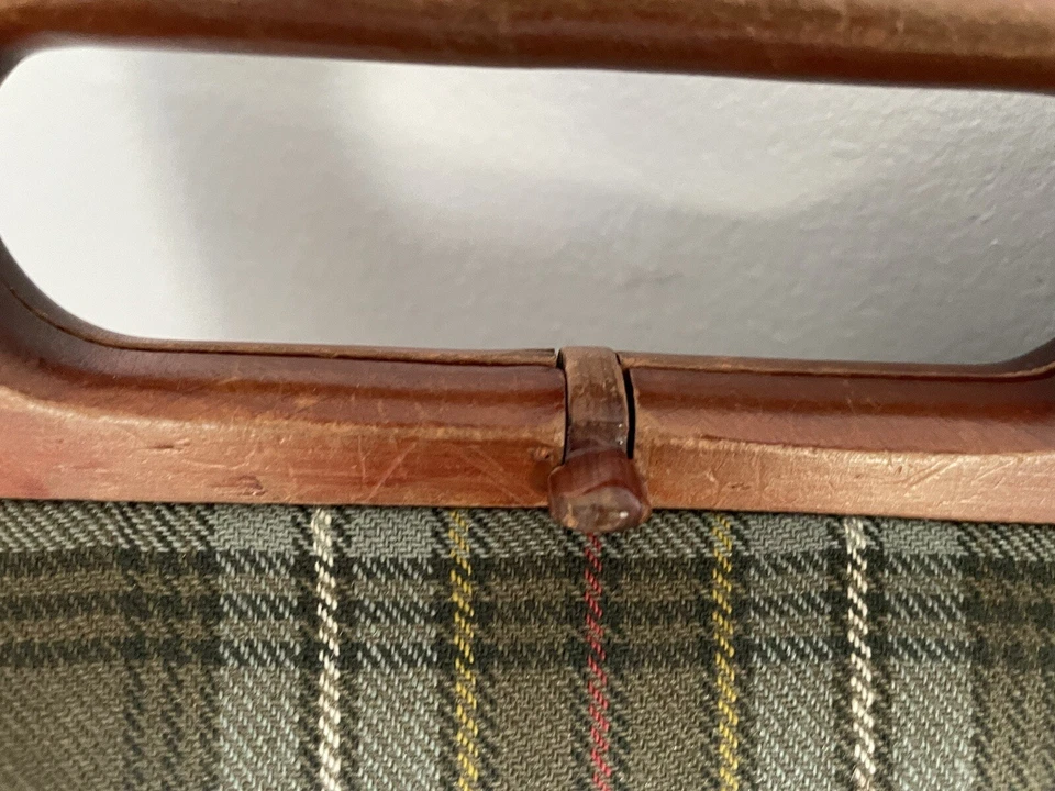 Bolso de mano vintage Trimingham's Bermudas a cuadros verdes Bermudas asa de cedro Foto 3 de 4