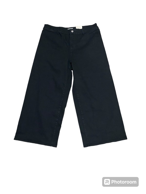 Universal Thread Women's High Rise Wide Leg Black Comfort Stretch  Jean Size 17