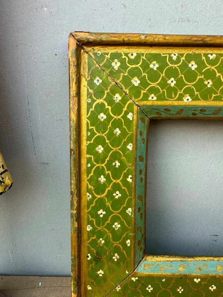 Linda moldura de parede antiga de madeira pintada à mão - Imagem 4 de 4