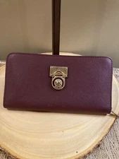 Michael Kors Hamilton bordeaux, red Zip Around Hanging Lock Clutch Travel Wallet