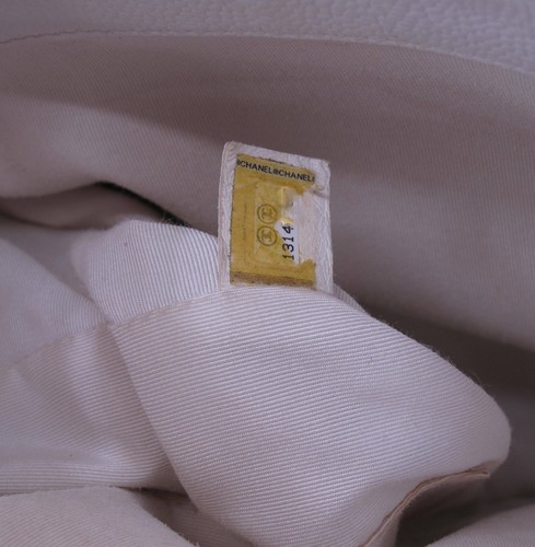 Original CHANEL "GRAND SHOPPER" Caviar Leather White Ladies Handbag "CEEE"**** - Picture 20 of 23