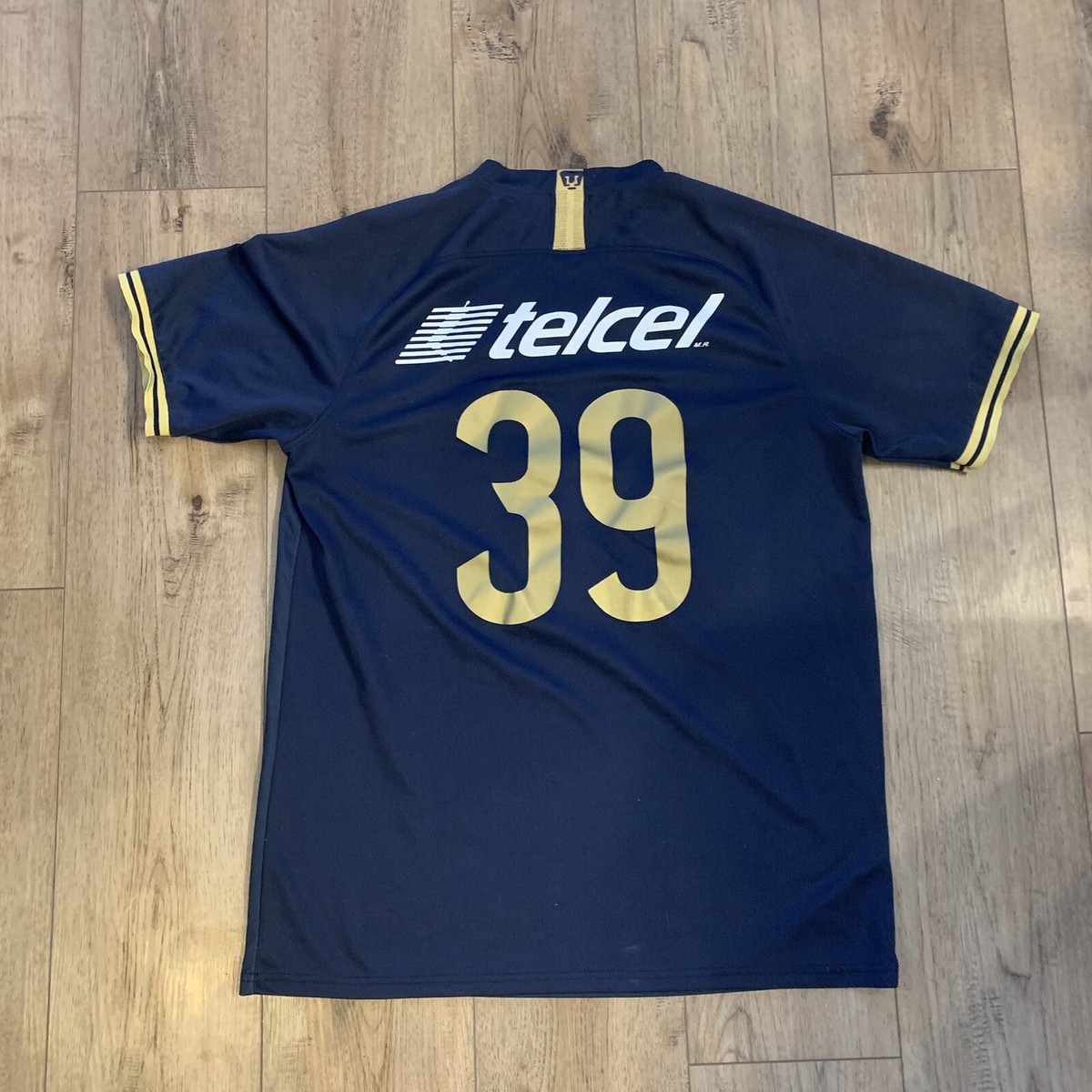 DOMINION PUMAS サッカー　ユニフォーム XL　カナダ製 s-l1200.jpg