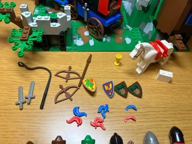 LEGO 6079 System Castle Dark Forest Fortress In 1996 Retired Comp with Manual