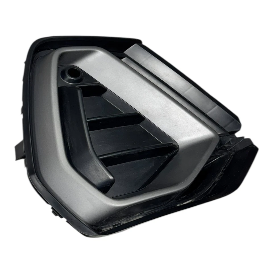 AUDI Q3 S-LINE PREMIUM PLUS SPORT PARRILLA INFERIOR 2020-2022 OEM 83A 807 682 D Foto 4 de 4