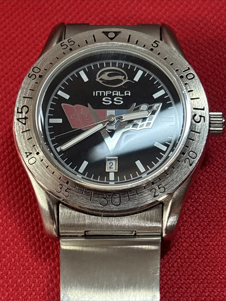 Reloj Chevrolet Impala SS Mujer 28mm Tono Plateado TX0298 Fecha Batería Nueva 7.25" Foto 2 de 4