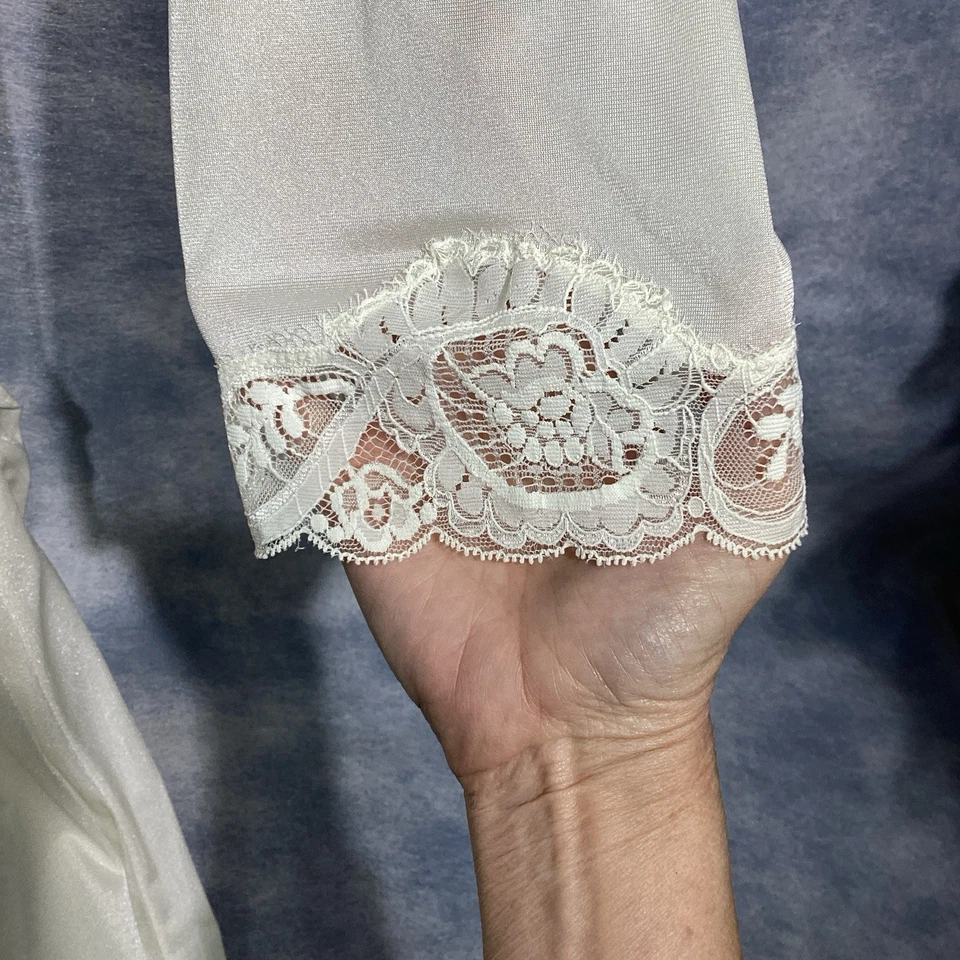 BATA PEIGNOIR VINTAGE OLGA larga de nailon y encaje busto pequeño 42 envoltura marfil Foto 4 de 4