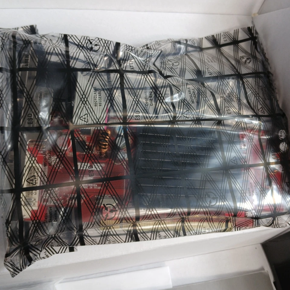 ASUS EAH3450/HTP/256M Radeon HD 3450 256MB GDDR2 Graphics Card ZB - Image 2 of 4