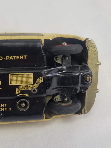 Auto giocattolo Schuco Radio 4012 Windup zona USA anni 40 Germania funzionante - Foto 10 di 13