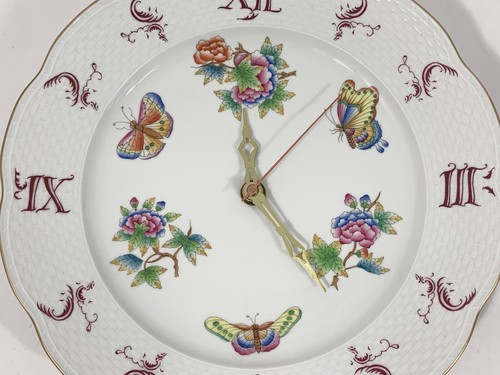 Herend Queen Victoria Wall Clock - Picture 2 of 8