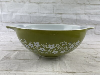 Vintage Pyrex 444 Spring Blossom Crazy Daisy Cinderella 4 QT Green