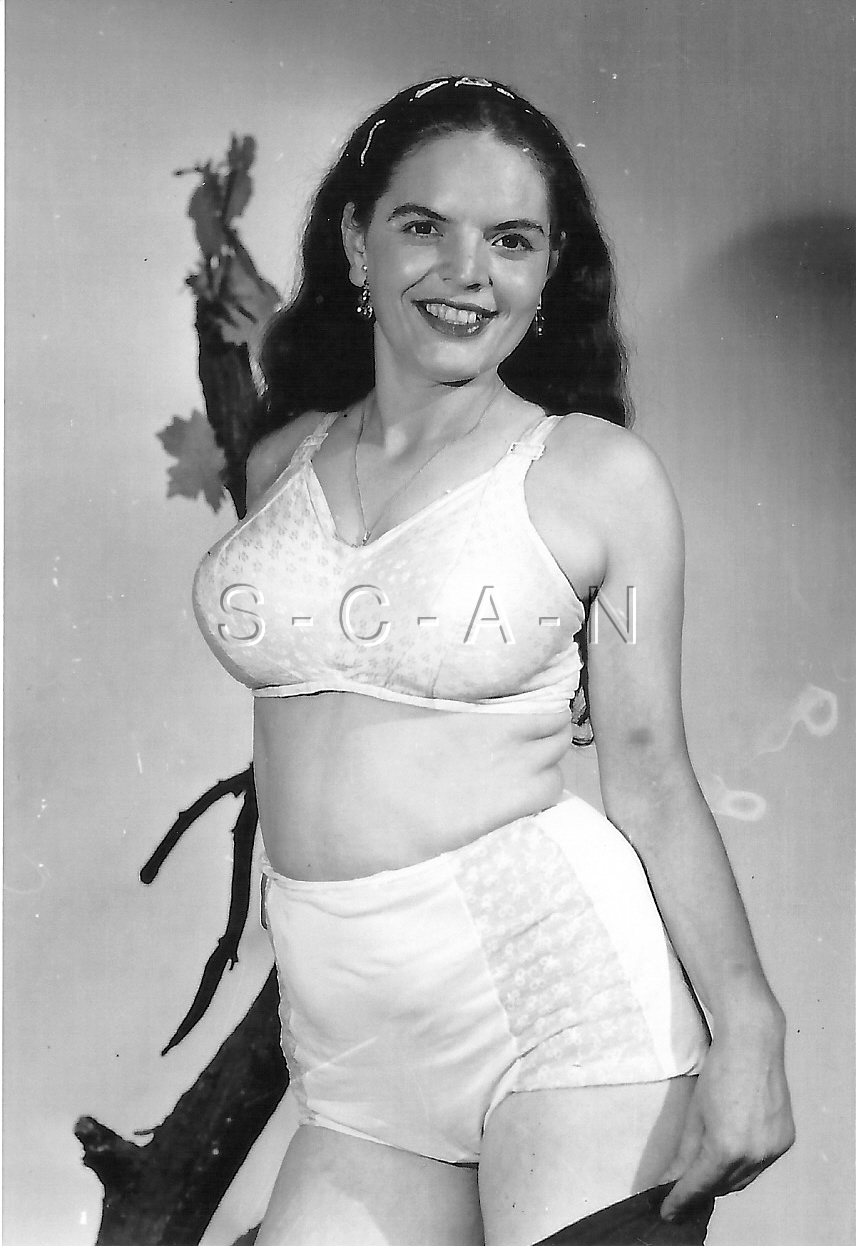 1940s60s (4 x 6) Repro Risque Pinup RP Super Endowed White Bra