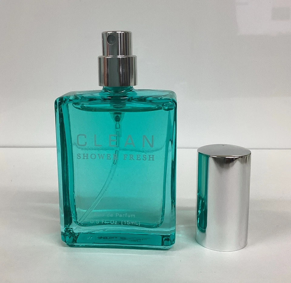 Clean Shower Fresh Eau De Parfum .5 Oz Spray, As Pictured NEW! - Image 3 of 3