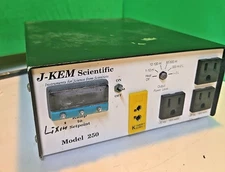 J-KEM SCIENTIFIC MODEL 250 HEATING and COOLING OUTLETS- Works, Missing Knob