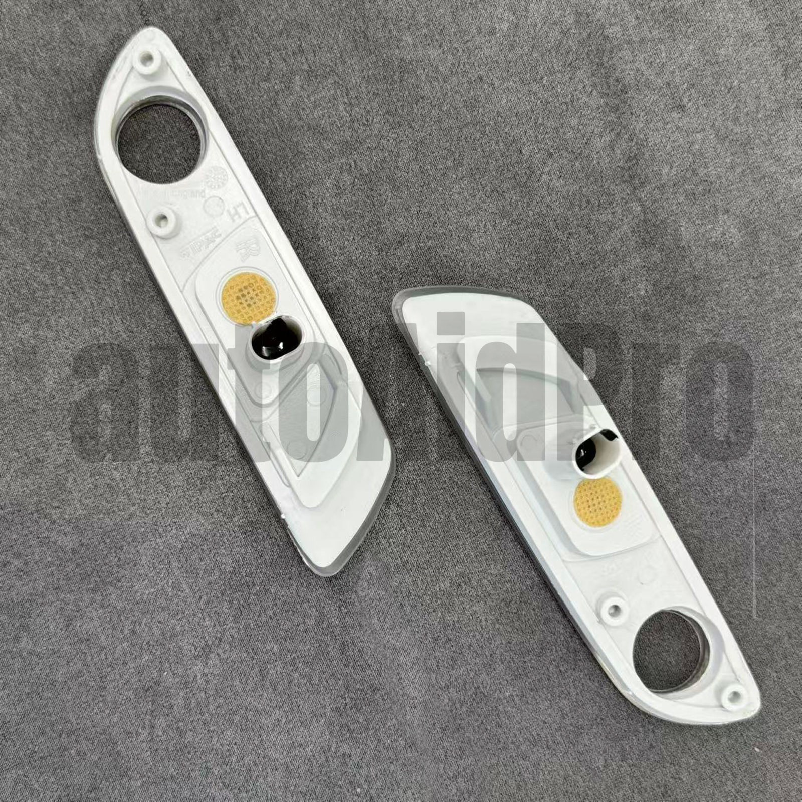 Left & Right Marker Lights Lamp Cover 7223151 for Rolls Royce Ghost Wraith Dawn