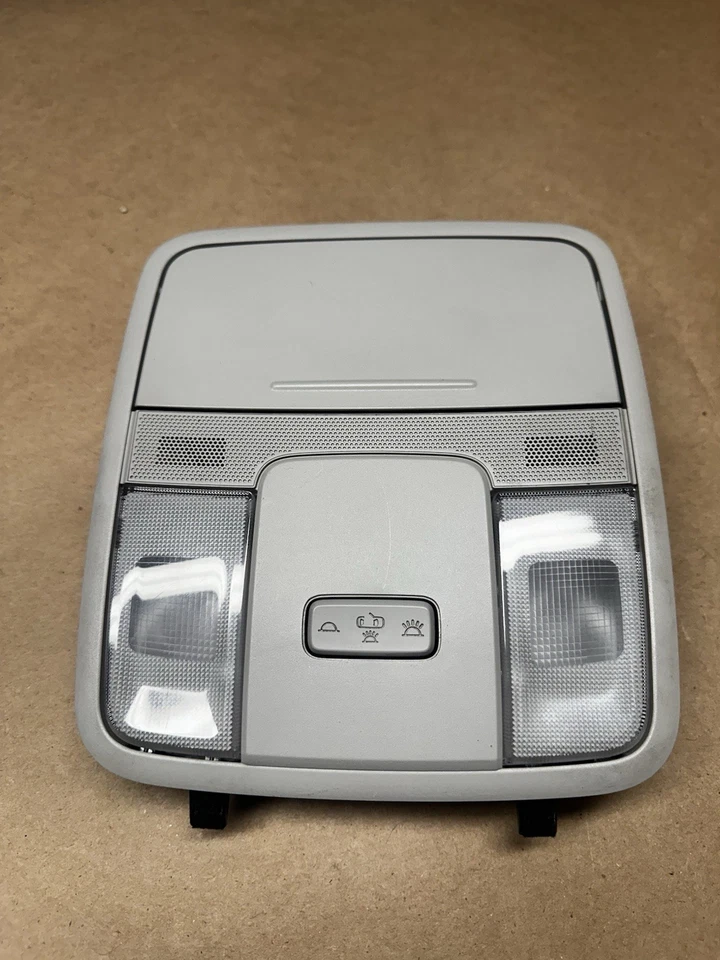 Luz de lámpara domo consola superior gris Kia Forte 2019-2024 OEM 92800-M6010BGA Foto 2 de 4