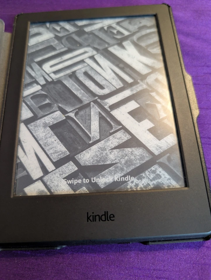 Amazon Kindle 8th Generation 6" 4GB Wi-Fi eBook Reader SY69JL , read details - Image 2 of 4