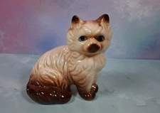 VTG Ceramic ARTMARK Kitten Made In Taiwan Sitting Neva Birman Beige Cat Figurine