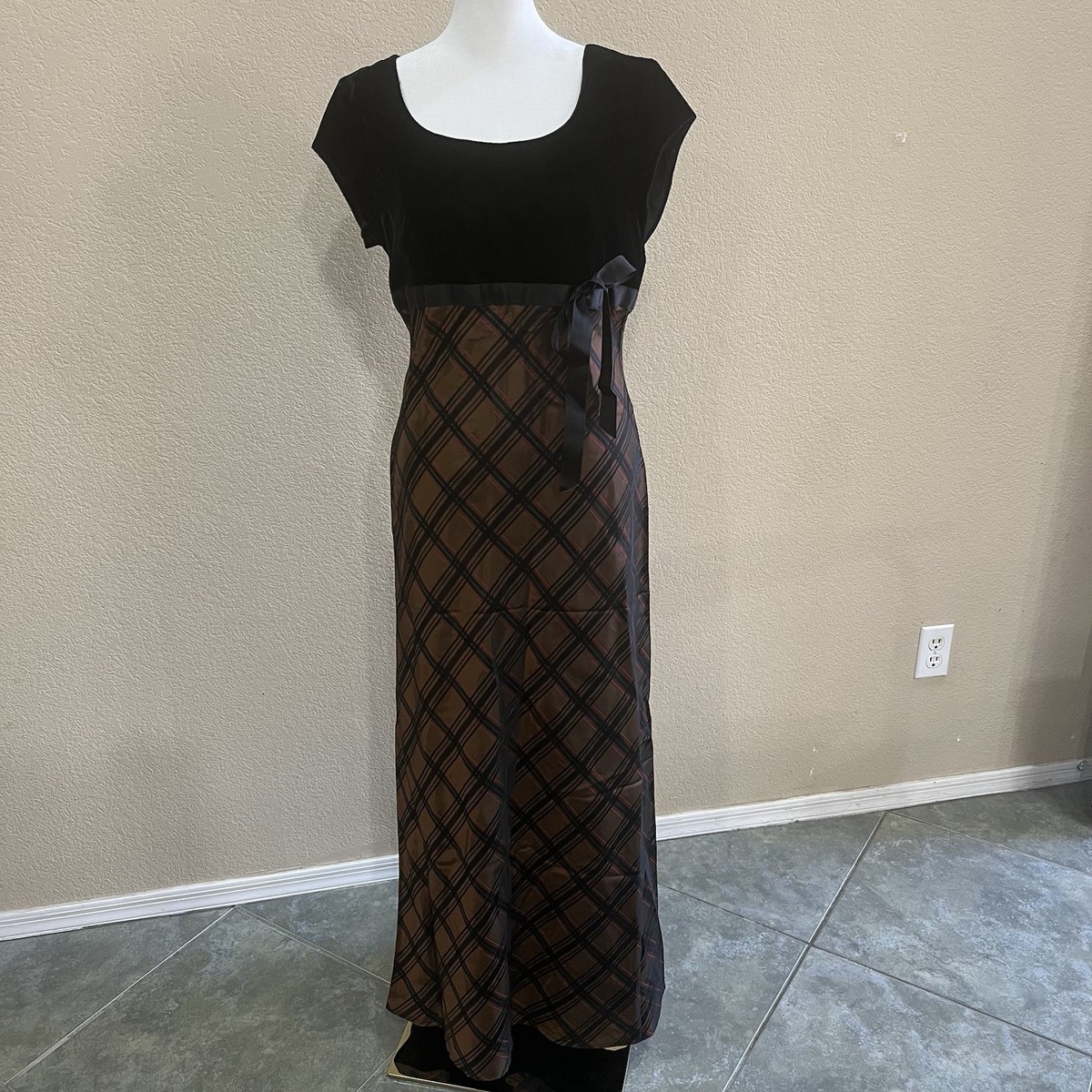 red and black plaid maxi dress Red Plaid Sleeveless Cotton Maternity Maxi Dress PinkBlush