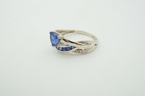 10k White Gold Lab-Created Sapphire And Diamond Ring Size 7 LGL - Picture 3 of 12