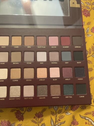 LORAC MEGA PRO Palette 32 Shade Eyeshadow Palette Limited Edition 100% Auth Bnib - Picture 4 of 10