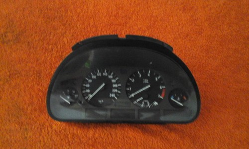 BMW 5er E39 Tachometer  Tacho Kombiinstrument  VDO  87001313
