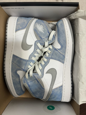 Jordan Air Jordan 1 Men s High Top Lace-Up Basketball Sneaker Blue/White/Gray