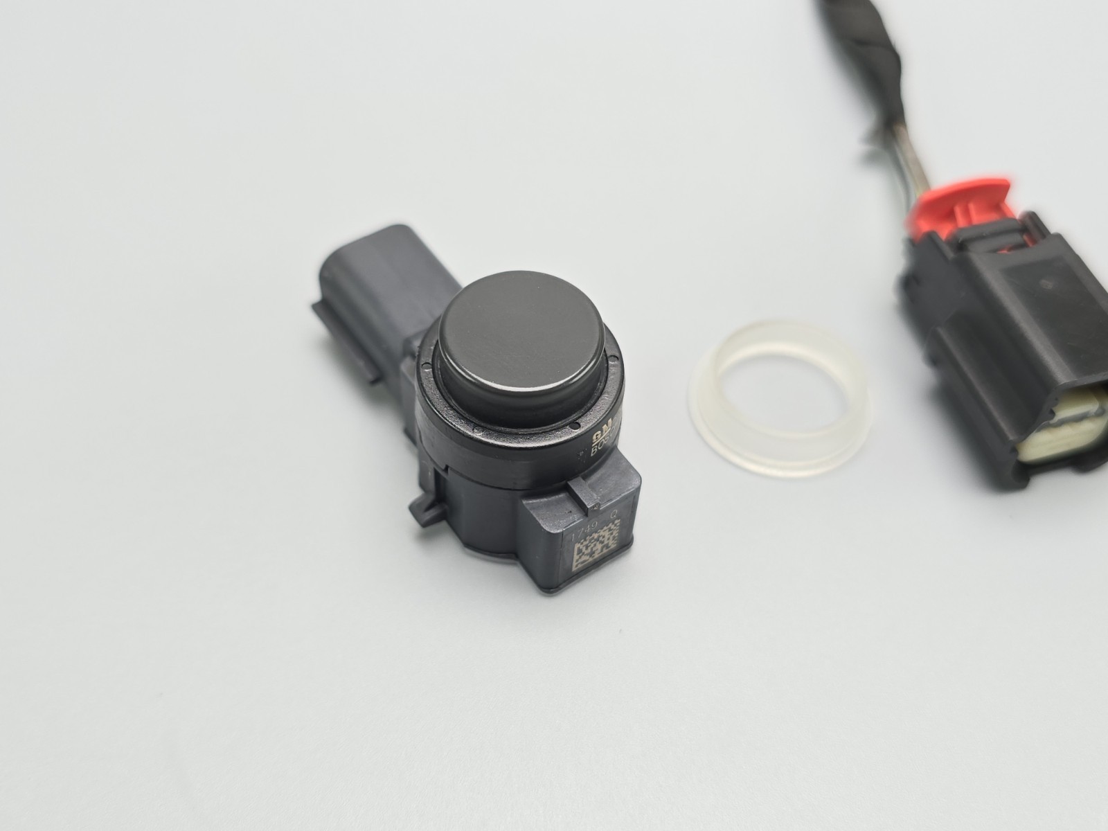 GM Genuine 2014-2023 GM Cadillac Chevrolet Buick GMC Parking Sensor 52050133