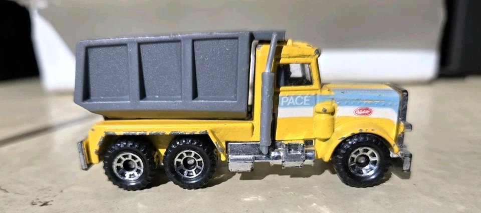 Camión de volteo Peterbilt MB30 de colección Matchbox superrápido Foto 3 de 4