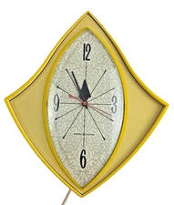 Vintage Atomic MCM GE Wall Clock Model 2159 Yellow Made USA Works