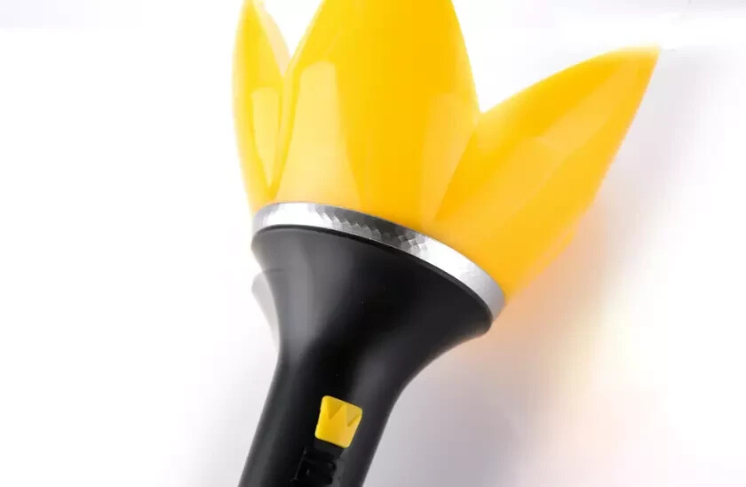 BIGBANG LIGHT STICK Ver.4 BLACK (ペンライト) 614gRtYMnEL._UF894,1000_QL80_.jpg