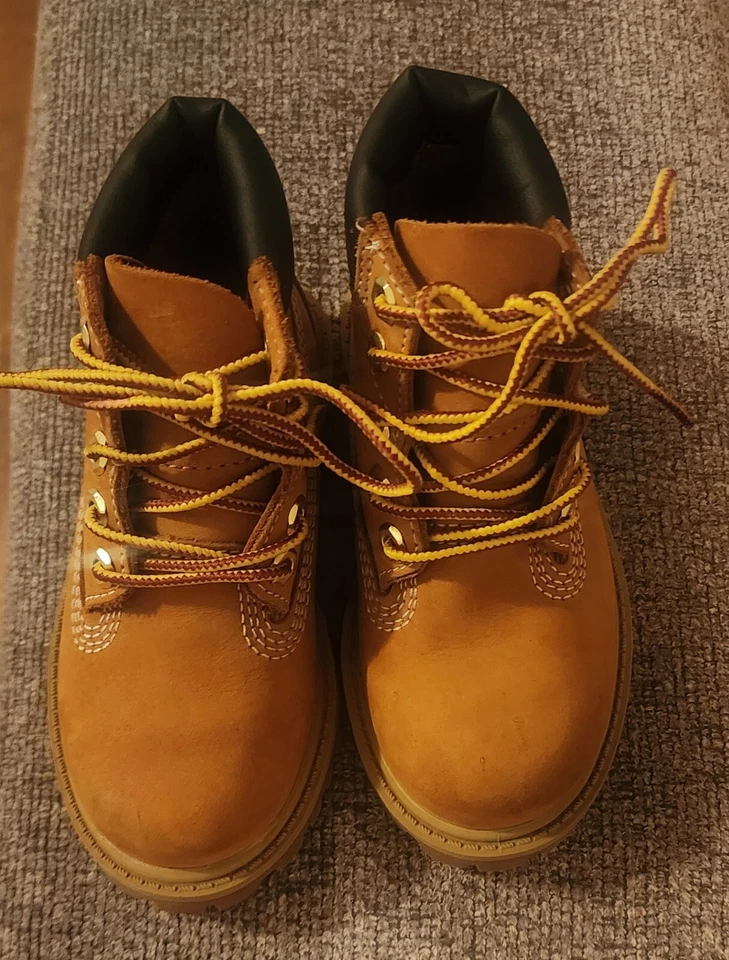 Timberland Niños 6" Premium Botas Impermeables  Foto 2 de 3