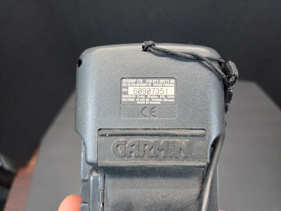 佳明 GPSMAP 175 手持式 GPS 导航仪 带 12v 车用线 — 第 3/4 张图片