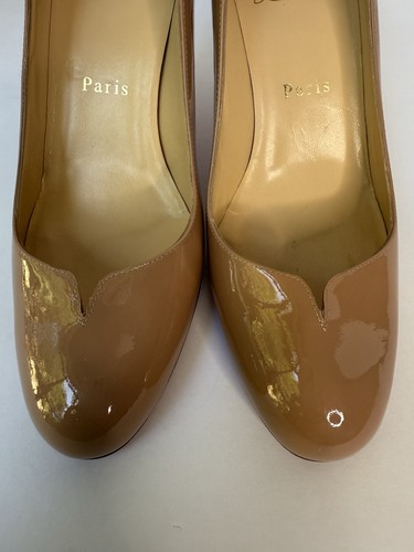 Christian Louboutin Sophia Regina 85 Notched Patent Leather Pumps In Nude