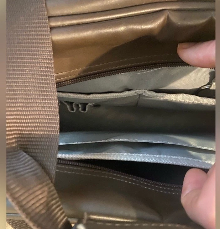 Bolso Mensajero PUMA Marrón Hombre Mediano-Grande para Viaje o Almacenamiento En muy buen estado Foto 4 de 4