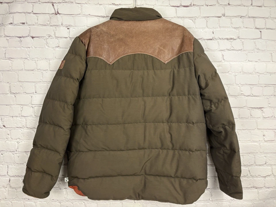 Penfield Trailwear Stapleton Leather Yoke Down Filled Green Puffer Jacket Sz XL - Image 2 of 4