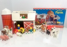 Vintage Fisher Price Little People Farm 915 w/ Box  Extra Animals