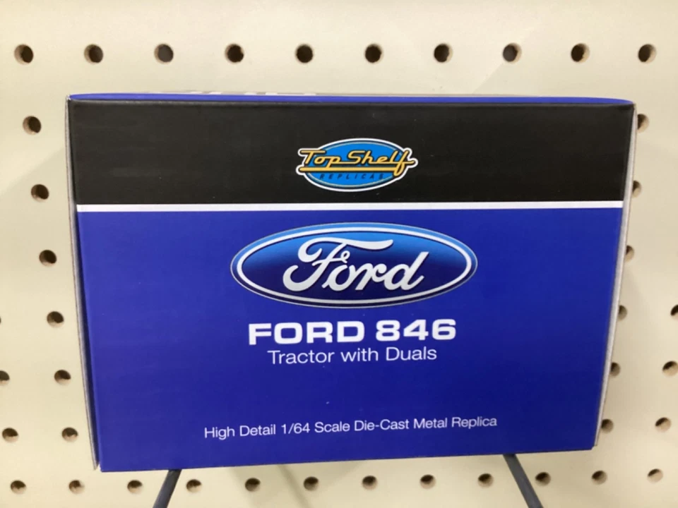 1:64 Top Shelf Replicas Ford 846 Versatile with duals - Image 2 of 4