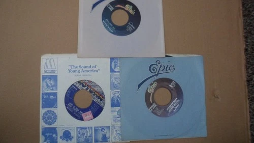 3 Lot 45 rpm, Michael Jackson, Beat It, Working Day and Night, Love Is Here, EXC