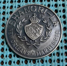 1975  SHANGRI-LA oxidized silver KING (Charles E. Williams) Mardi Gras Doubloon