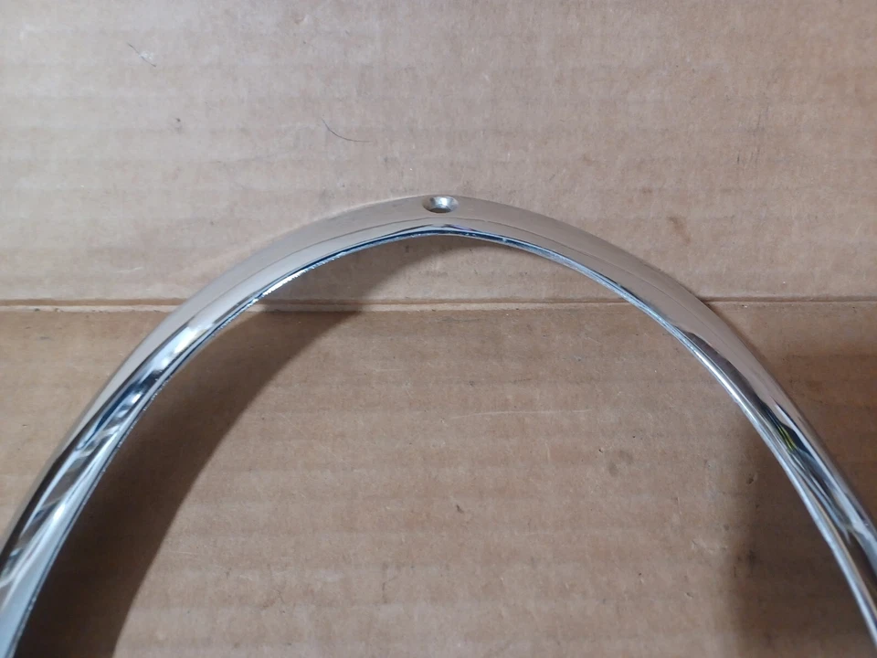 Anillo de borde de llanta de faros Studebaker Champion Commander & President 1939 nuevo en stock* Foto 4 de 4